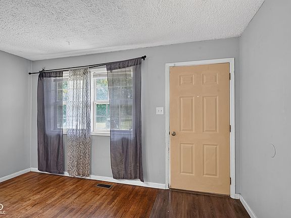 4th image of 332 S McClure St