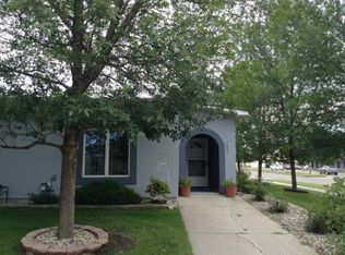 1627 4th St SW, Minot, ND 58701