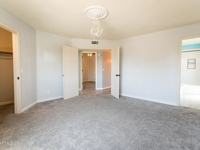 7550 W Surrey Ave — Photo 5