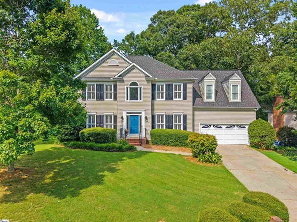 452 River Way Dr, Greer, SC 29651