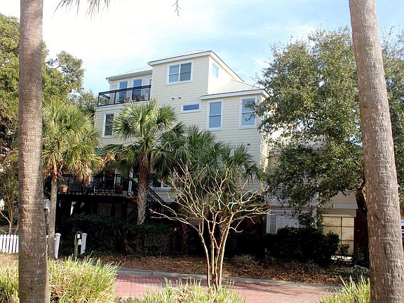 4th image of 141 Grand Pavilion Dr