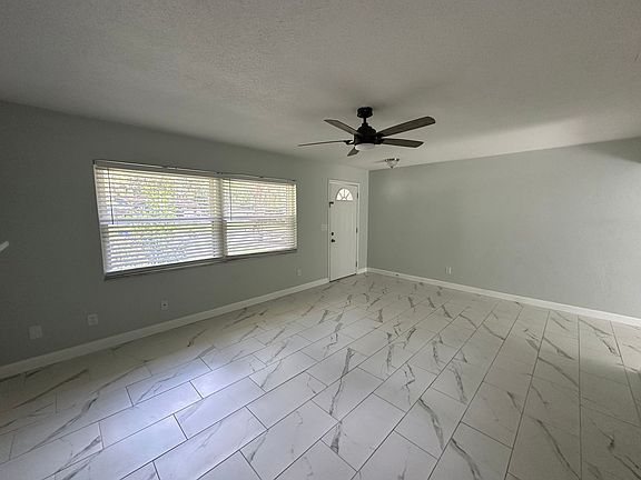 3rd image of 873 Nixon Ln