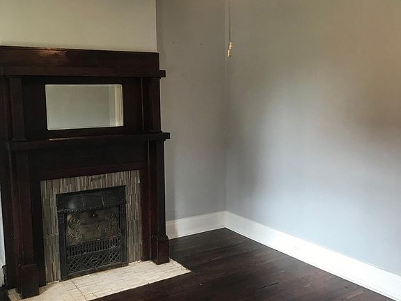 2nd image of 2116 Lawn Ave