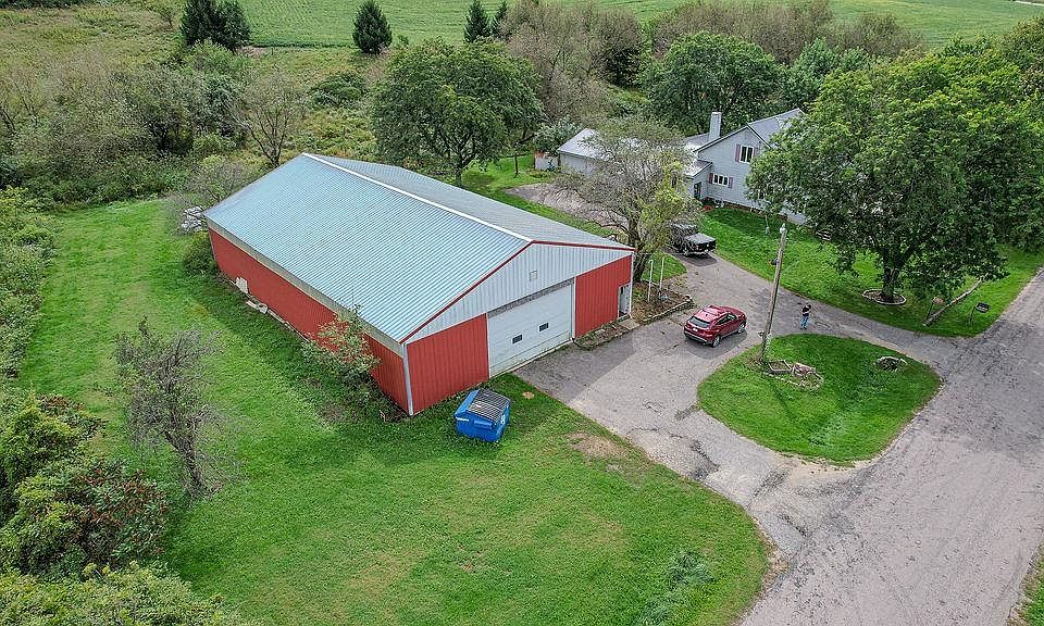 1st image of 29574 Outlook Rd