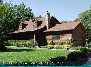 436 W Bowman Ave, Liberty, NC 27298