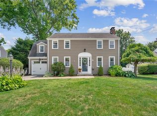 81 Centerwood Rd, Newington, CT 06111