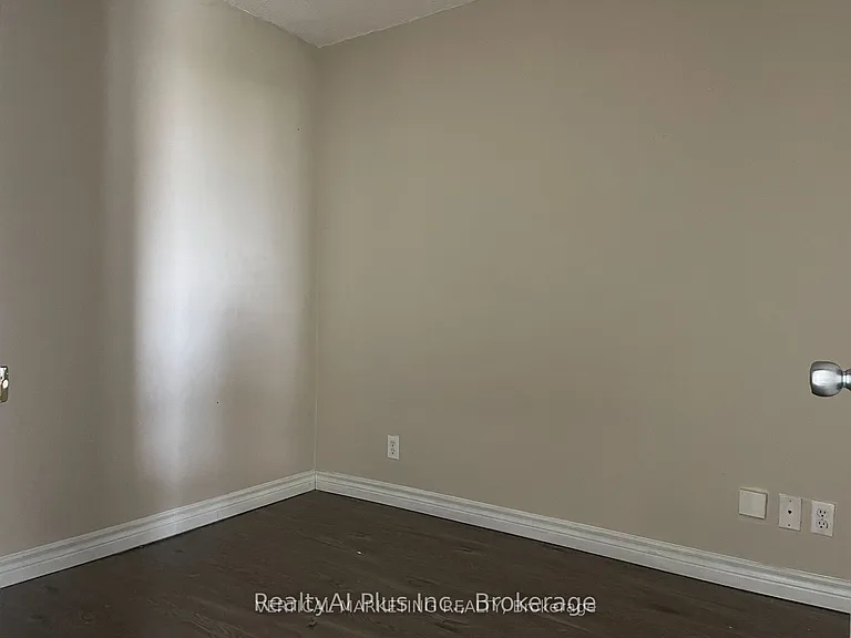 11 Lee Centre Dr #701 — Photo 11