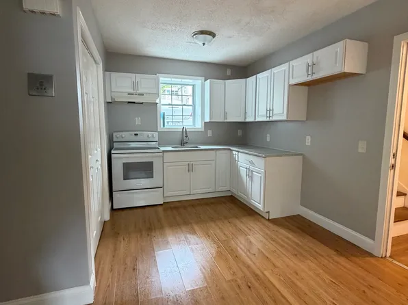 155 Johnson St #13, Leominster, MA 01453