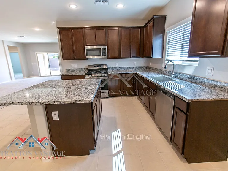 495 E Rio Pl — Photo 20