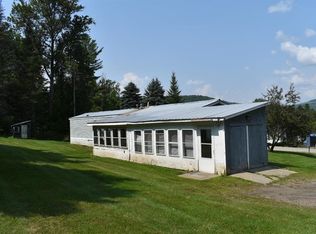 58 Mountain View Dr, Sheffield, VT 05866