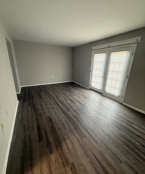 115 Halsey Dr — Photo 4