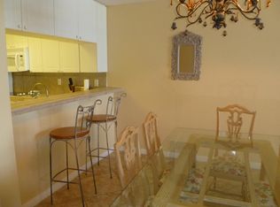8477 Gulf Blvd APT 402, Navarre, FL 32566