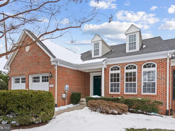 152 Topaz Ct, Warrenton, VA 20186