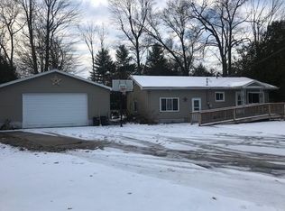 3160 Lee St, Harrison, MI 48625