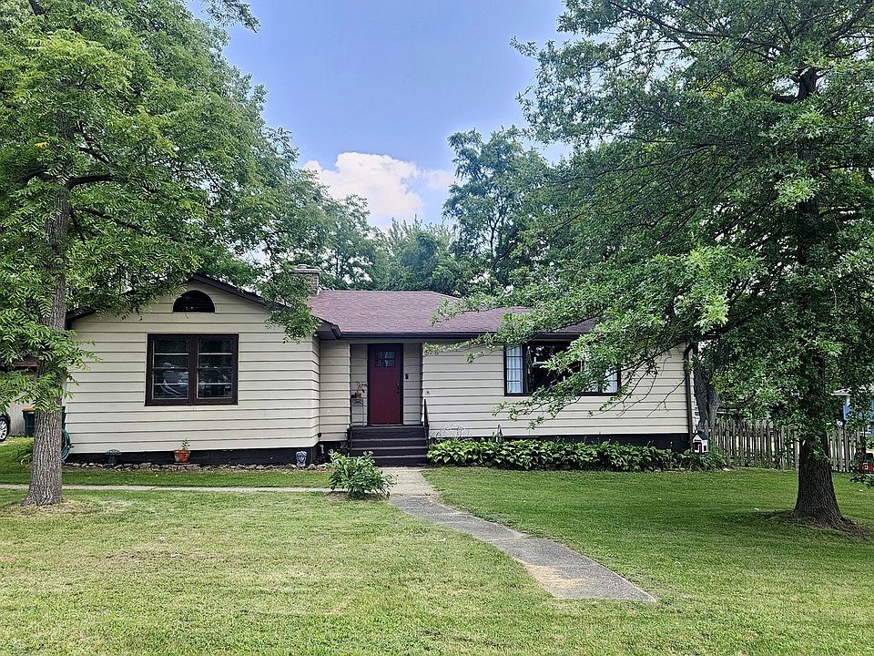 1st image of 525 Prairie St