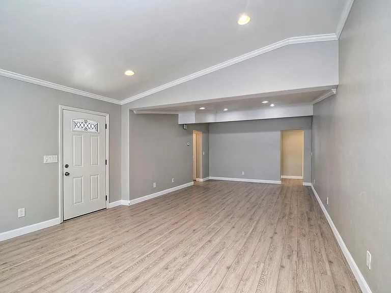 14111 Powers Rd — Photo 9