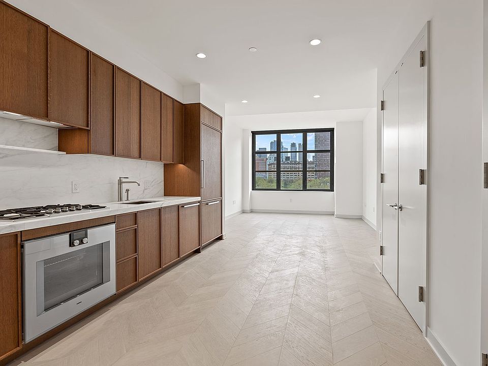 1st image of 85 Jay St Front 5H
