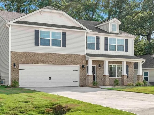 2702 Luxborough Ln, Mebane, NC 27302