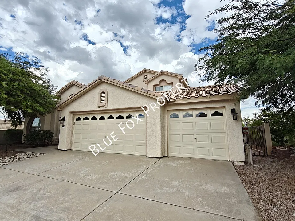 1037 S Desert Senna Loop