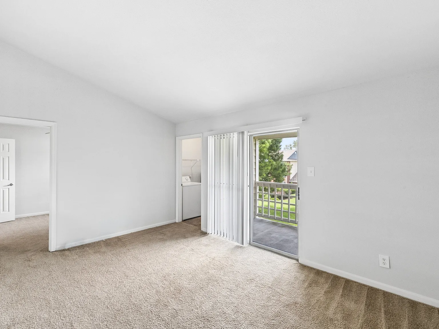 Wyndham at Hampton Apartments — Photo 3