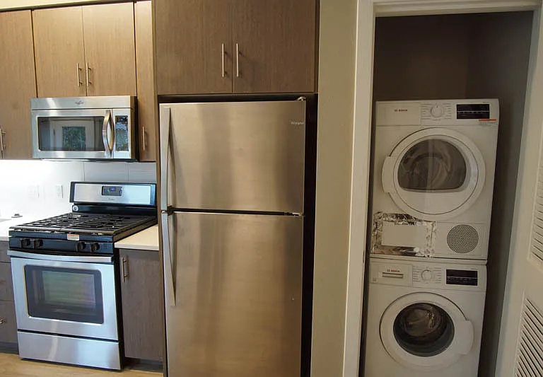 Stylish Garden Level-1 Bdr w/ Dishwasher & Laundry in Sellwood! — Photo 8