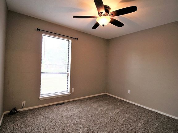 3rd image of 1315 W Gemini Rd