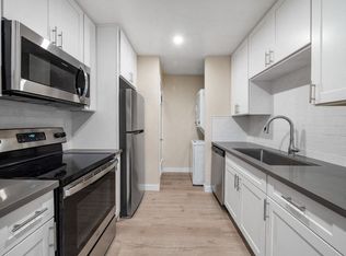 Sunset Cliffs Apartments, Vista, CA 92084
