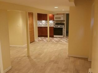 198 Saint Albans Ny, Queens, NY 11429