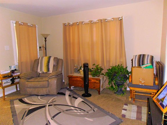 5th image of 1329 E Donald St