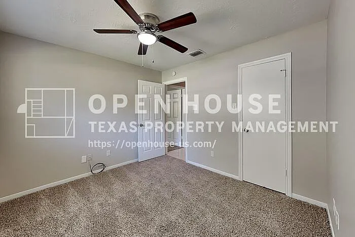 1954 Round Spring Dr — Photo 15
