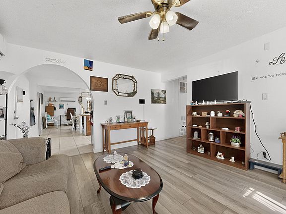 4th image of 10217 Menaul Blvd NE