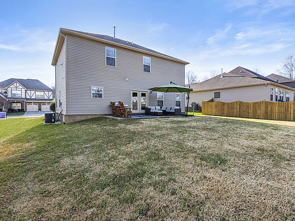 2nd image of 256 Jocelyn Dr