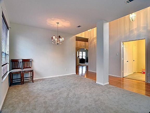 3rd image of 4008 Greenwood Way
