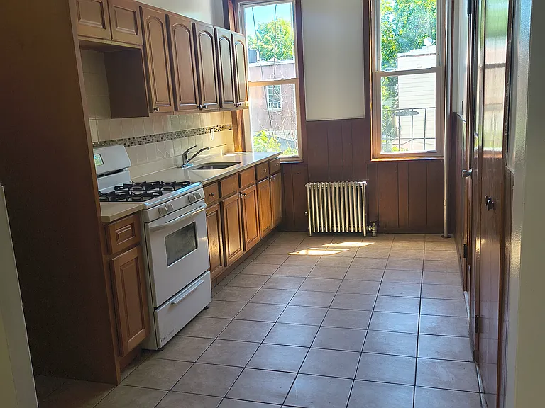 7035 66th St #2L — Photo 2