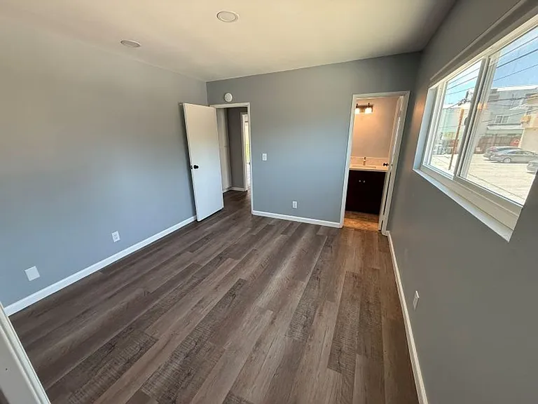 2138 Balboa Ave — Photo 17