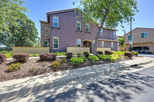 2001 Pasqual Dr Photo 1