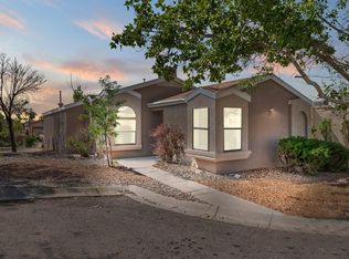 1708 Parkview Way NE, Rio Rancho, NM 87144