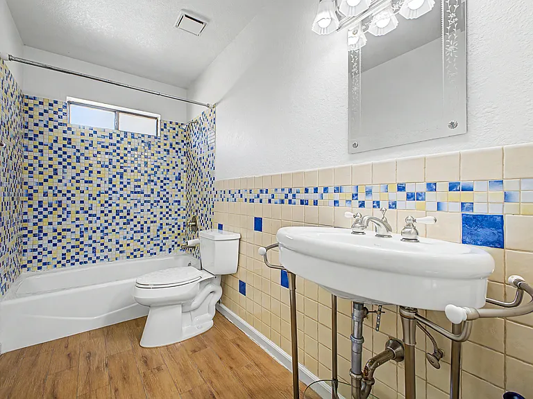 17035 E Cascade Dr — Photo 20