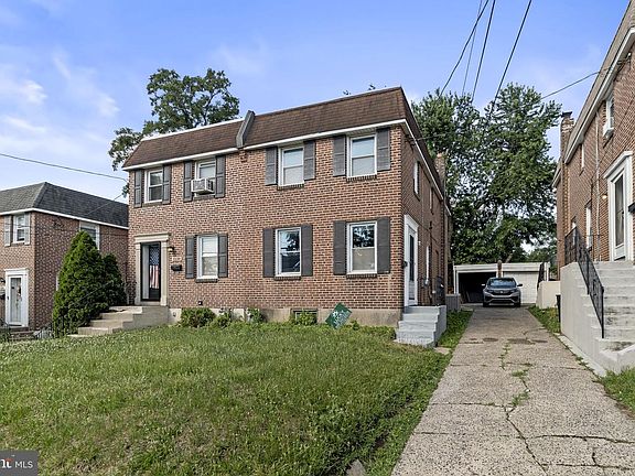 2nd image of 1240 Harding Dr