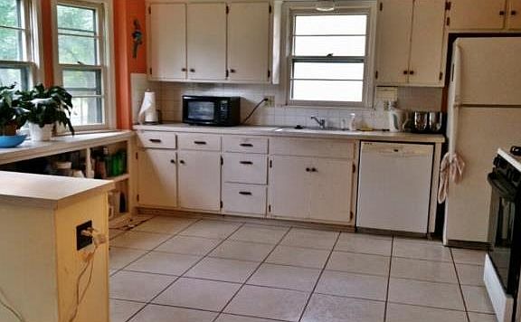 5th image of 10018 Knox Dr