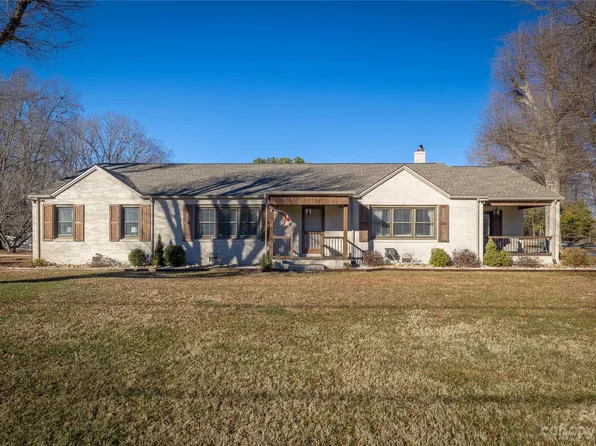 110 Lovelady Rd, Connelly Springs, NC 28612