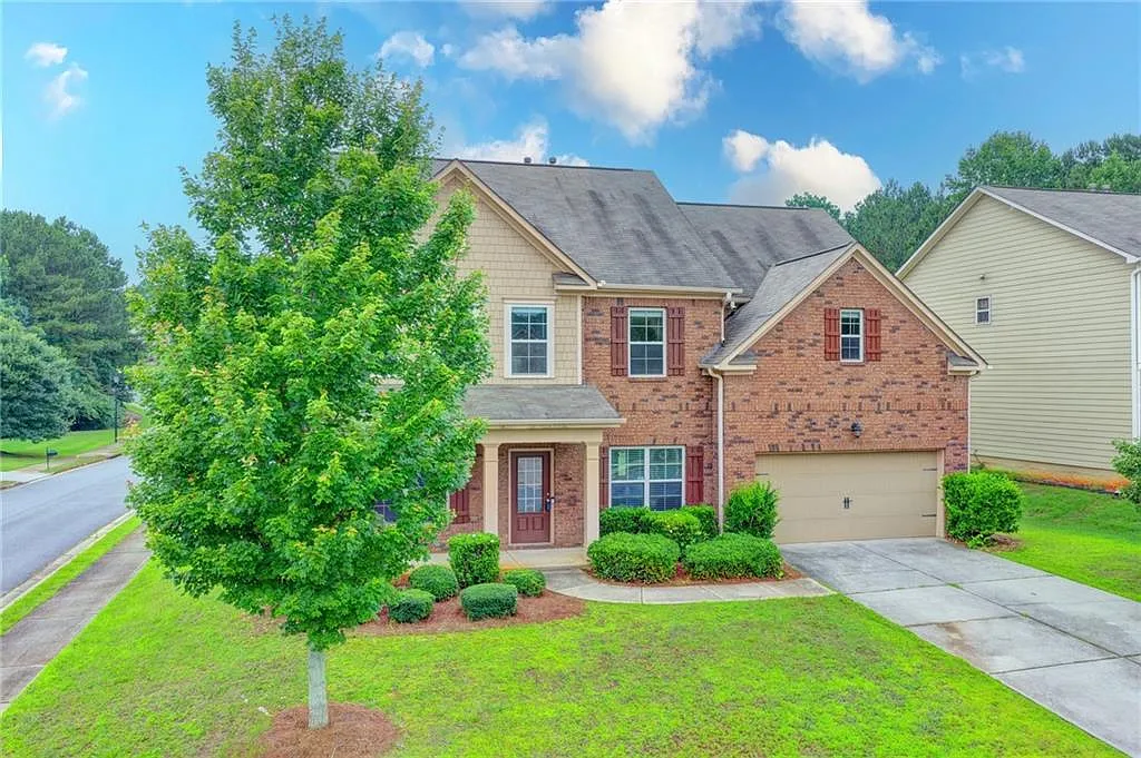 5 bed, 4.0 bath, 3356 sqft, $3,400 — Photo 3