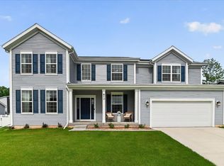 517 Buss Rd, Cottage Grove, WI 53527