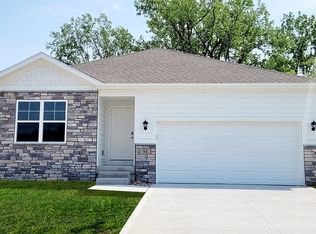 94 Dakota Cir, Waukee, IA 50263