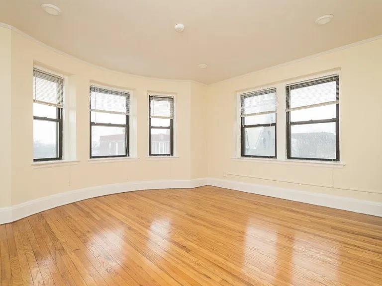 123 Highland Ave #31 — Photo 4