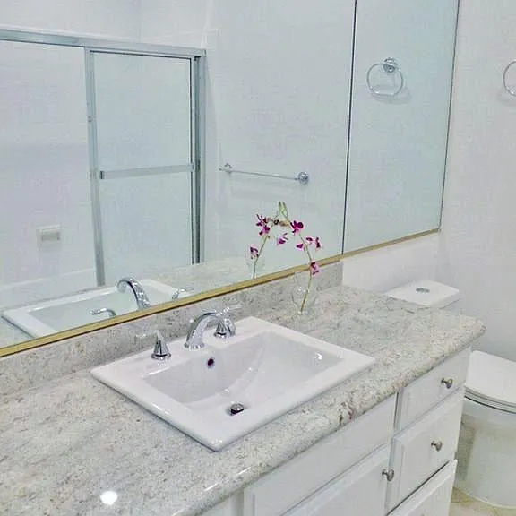 1424 Amherst Ave — Photo 4