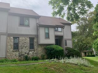 599 Banningway Dr, Columbus, OH 43213
