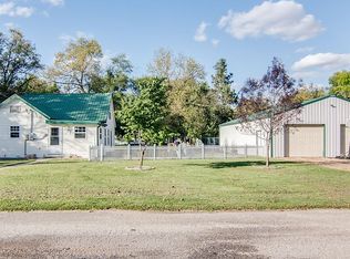 614 W Elm St, Riley, KS 66531