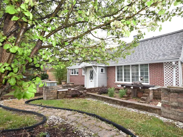 2248 Calwagner Ave, Melrose Park, IL 60164