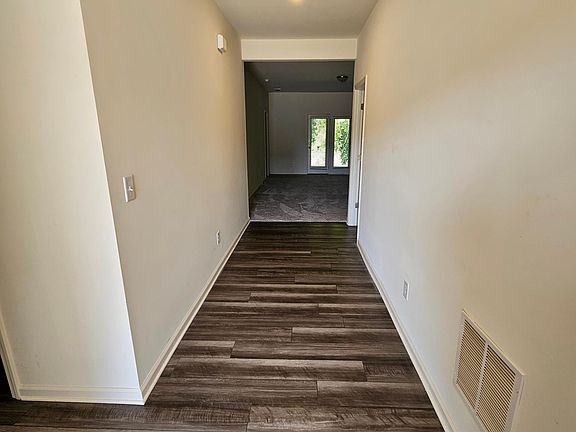 3rd image of 916 Feldman Chas